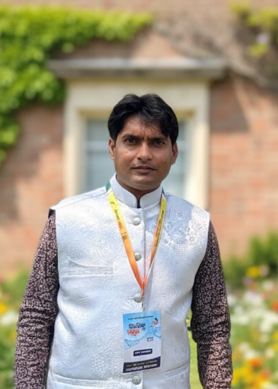 কবি পরিচিতি